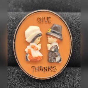Thanksgiving Collectible Hallmark Give Thanks Pilgrims Pin Brooch